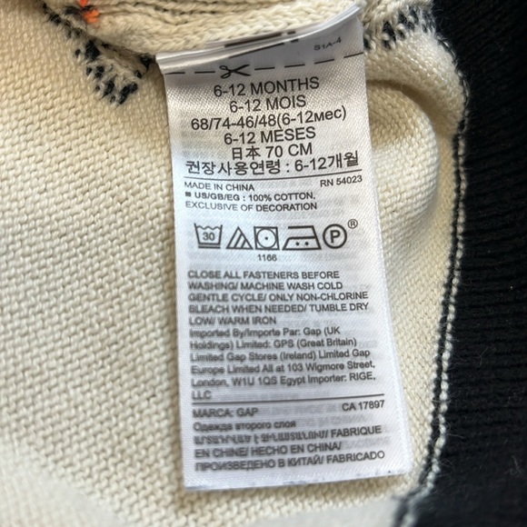 Gap Baby Bat Sweater Halloween Sweater Adorable Cozy Size 6-12 months - Picture 5 of 10